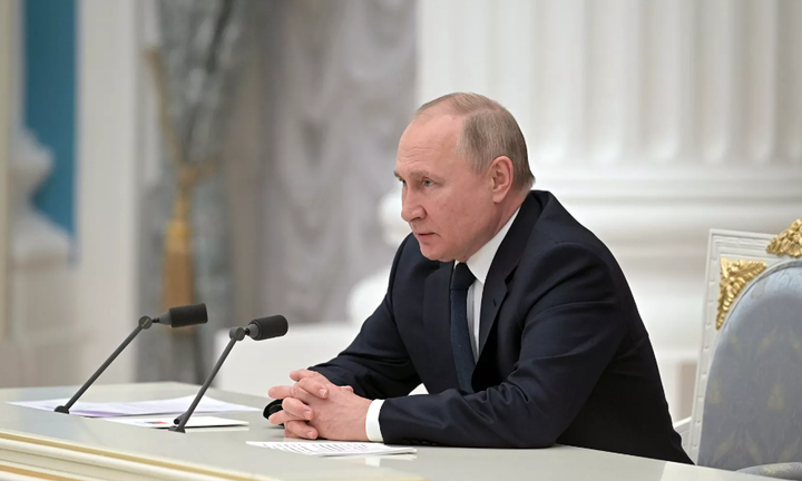 Tổng thống Putin sẵn sàng cử phái đoàn tới Minsk đàm phán với Ukraine - 1