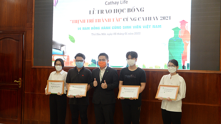 Chương trình học bổng 'Thịnh trí thành tài cùng Cathay - 2021' - 2