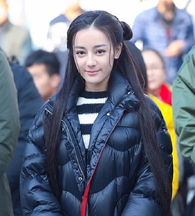 Bị người đi đường chụp trộm, mỹ nhân Hoa ngữ nào vẫn đẹp 'ngút trời'? - 9