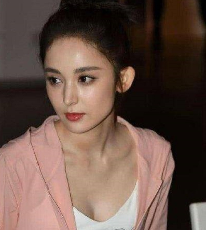 Bị người đi đường chụp trộm, mỹ nhân Hoa ngữ nào vẫn đẹp 'ngút trời'? - 11