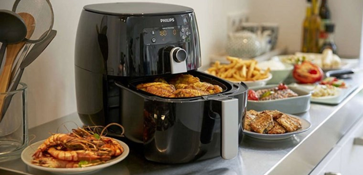 6 sai lầm khiến nồi chiên không dầu nhanh hỏng - 1