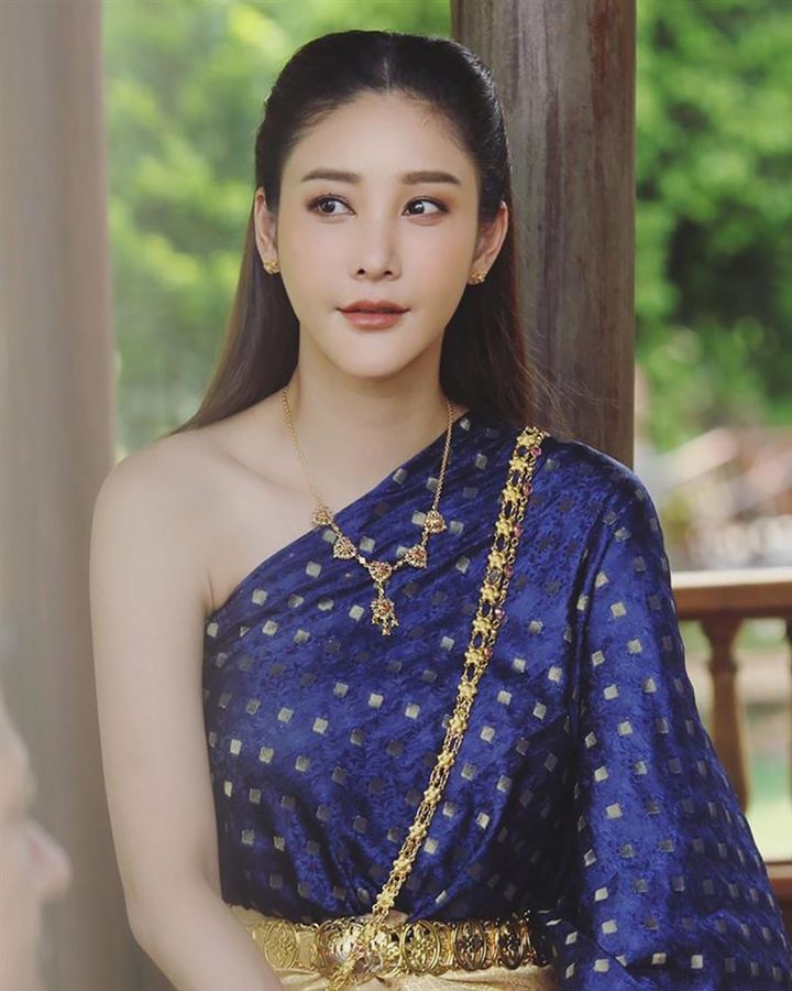 Cuộc đời đẫm nước mắt của nữ diễn viên 'Chiếc lá cuốn bay' vừa rơi sông mất tích - 3