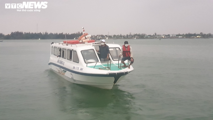 Nhân chứng kể khoảnh khắc chìm ca nô khiến 13 người chết, 4 mất tích - 1