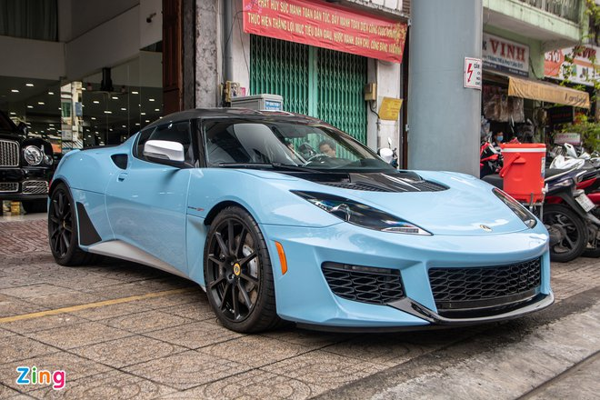 Chi tiết Lotus Evora GT đầu tiên tại Việt Nam - 1