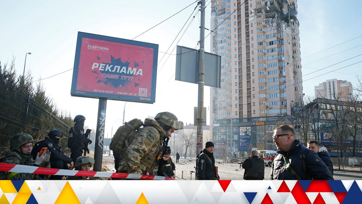 Nga tuyên bố kiểm soát thành phố Melitopol, nói Tổng thống Ukraine đã rời Kiev - 2