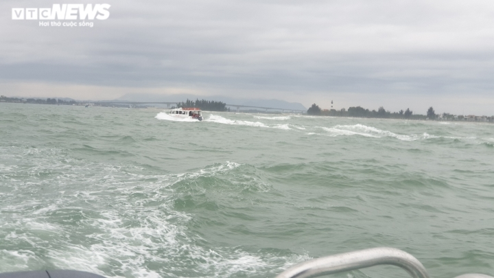 Thuyền trưởng ca nô chìm khiến 17 người chết, mất tích: 'Tàu lật trong tích tắc' - 2