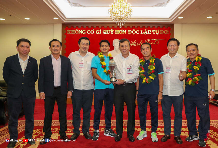 U23 Việt Nam được VFF thưởng 2,7 tỷ đồng trong lễ mừng công - 6