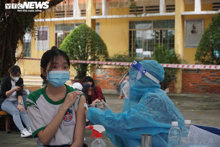 F0 các tỉnh miền Tây tăng, Bộ Y tế hoàn tất thủ tục mua vaccine trẻ 5 - 11 tuổi - 1