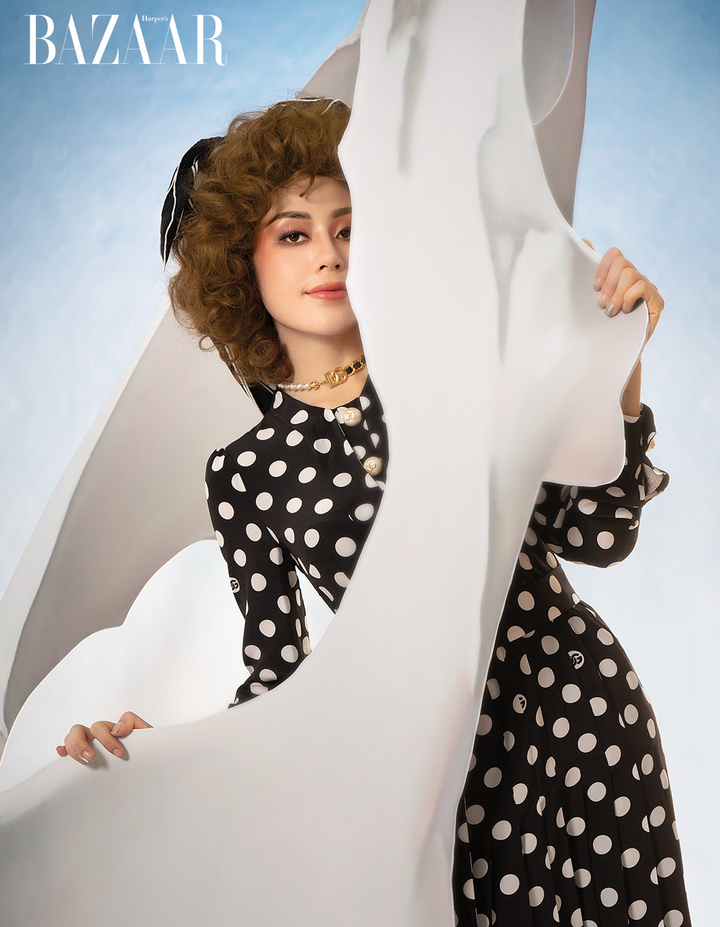 Hoa hậu Tô Diệp Hà xuất hiện ấn tượng trên bìa tạp chí Harper’s Bazaar Việt Nam - 5