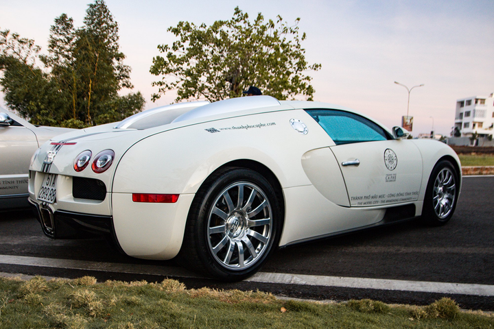 chiếc xe đắt tiền nhất Việt Nam ảnh 23 Những chiếc xe đắt tiền nhất tại Việt Nam - 23