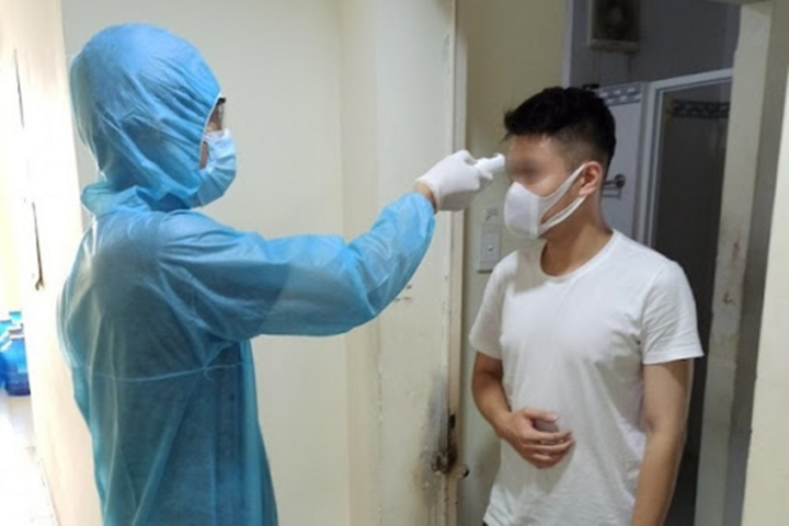 Sống cùng F0, làm sao để tránh bị lây nhiễm? - 1