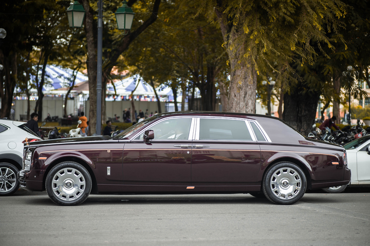 chiếc xe đắt tiền nhất Việt Nam ảnh 9 Những chiếc xe đắt tiền nhất tại Việt Nam - 9