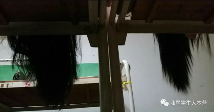 Cảnh tượng ám ảnh chỉ có thể bắt gặp ở ký túc xá nữ đáng sợ hơn phim kinh dị - 9