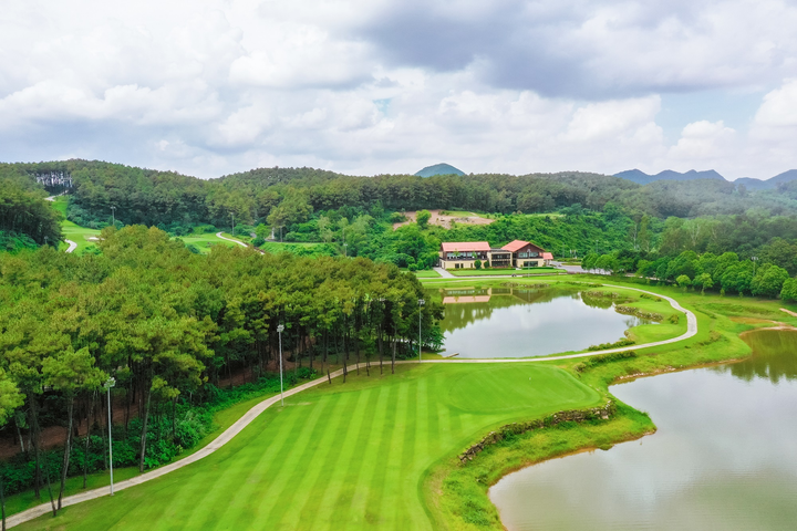 Ảnh: Ngắm vẻ đẹp sân đấu đặc biệt mở màn mùa giải VGA Tour 2022 - 2