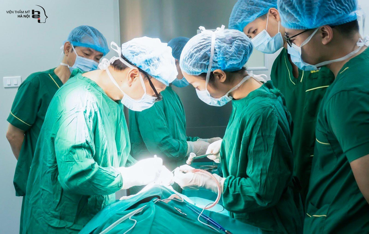 Người tiên phong phương pháp phẫu thuật không khâu da tại Việt Nam - 3