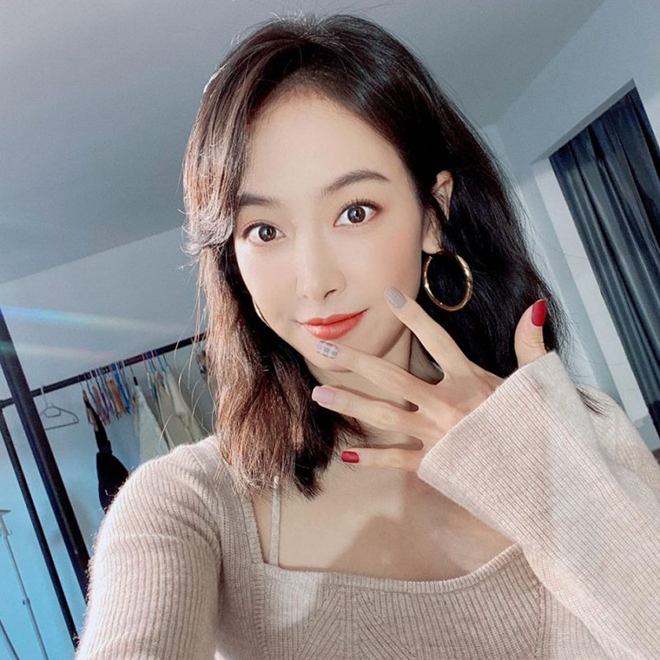 Loạt sao Hoa ngữ từng bị chê tơi tả về nhan sắc và năng lực, đến mức trầm cảm - 7