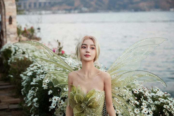 Angela Baby bị chê gầy trơ xương khi hóa thân thành tiên nữ - 5