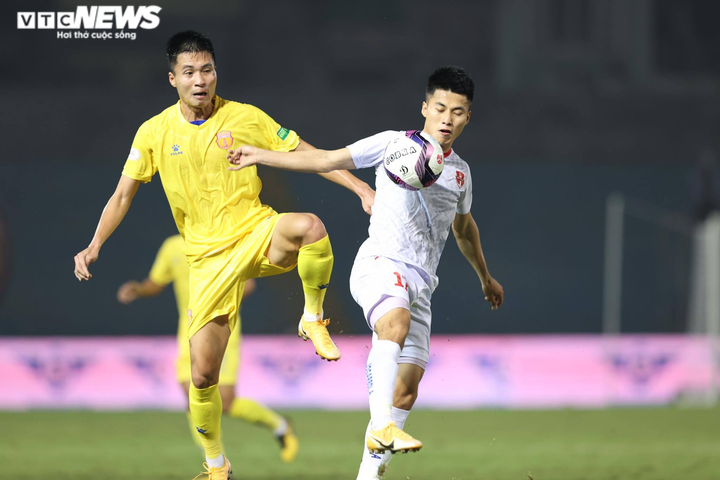 HLV Chu Đình Nghiêm: Trọng tài sai lầm khi 'bẻ còi', huỷ bàn thắng của Hải Phòng - 2