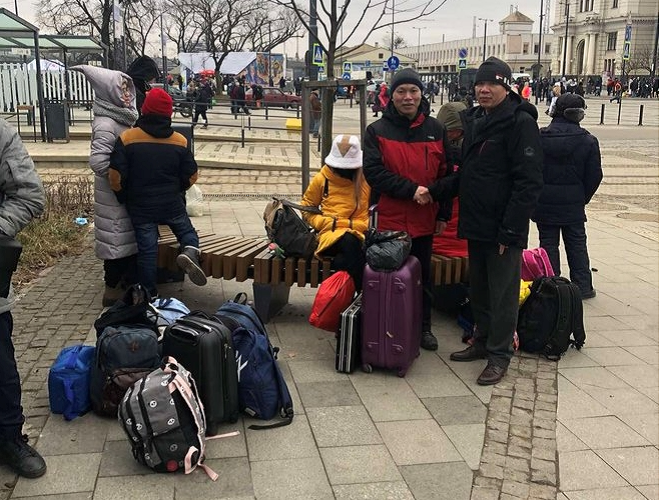 Hàng trăm người Việt đã di tản khỏi Ukraine - 1