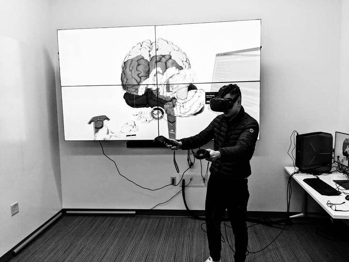 Cựu học sinh chuyên Anh làm Giáo sư Viện Hàn lâm Hải quân Hoa Kỳ - 2