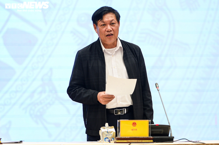 Thứ trưởng Bộ Y tế: Vẫn phải thống kê F0 để nghiên cứu, dự báo dịch bệnh - 1