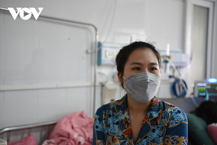 Cảnh báo nguy cơ nhiều trẻ mắc COVID-19 nặng khi số F0 ở trẻ gia tăng - 1