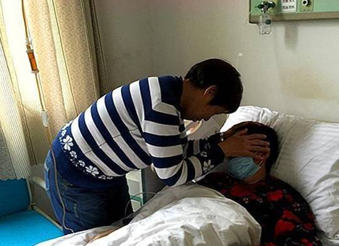 Con dâu đòi tiền công chăm sóc nhưng vẫn được bố chồng cho cả căn nhà - 1