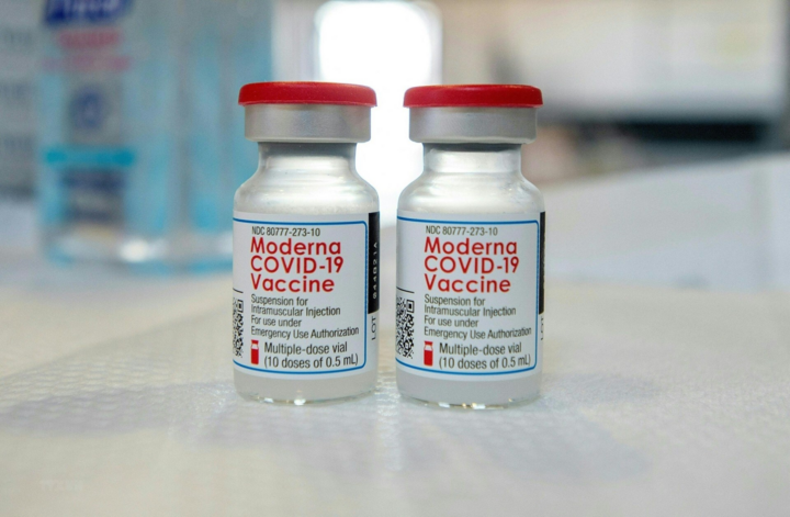 Tăng thời hạn sử dụng vaccine Moderna lên 9 tháng - 1