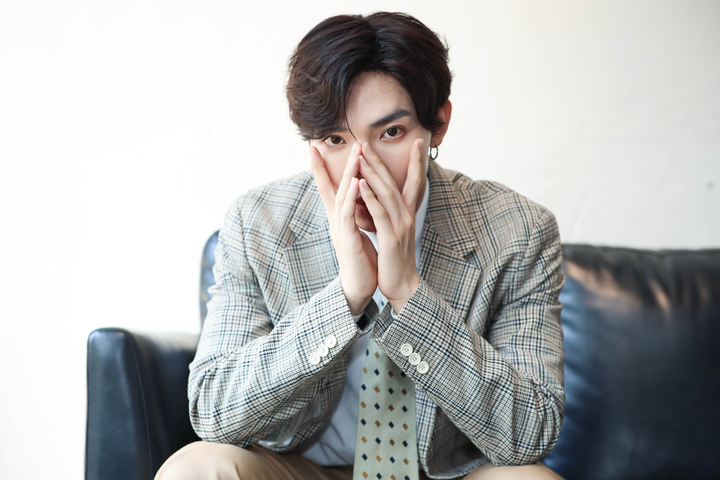 Erik: 'Muốn giải nghệ khi khán giả chê hát như bị nghẹt mũi'