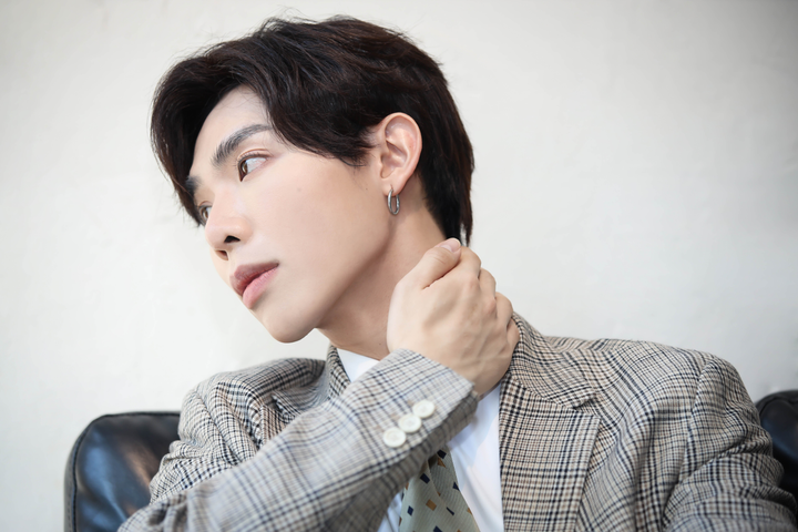 Erik: 'Muốn giải nghệ khi khán giả chê hát như bị nghẹt mũi' - 9