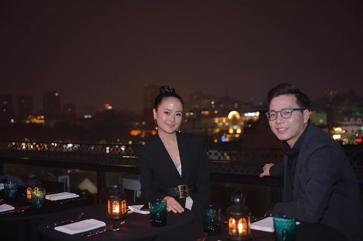 Bất ngờ với hình ảnh đời thường sành điệu của BTV Ngọc Bích Thời sự VTV - 4