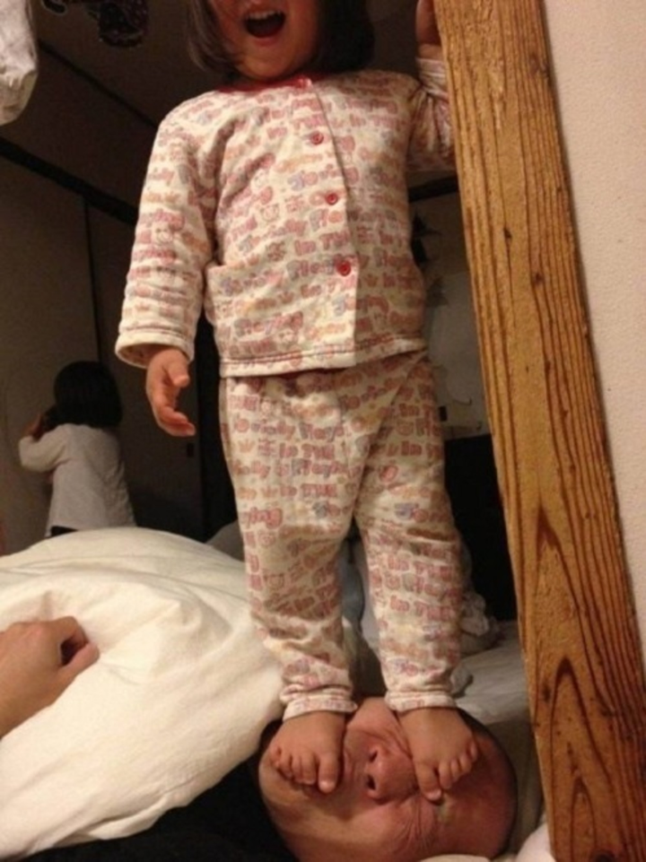 Hưởng ứng trào lưu ‘không đẻ con gái đời không nể’ và cái kết cười lọt ghế - 9