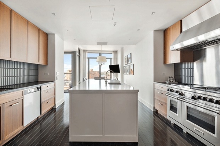 See the $22 million apartment of Rock star Bon Jovi - 3