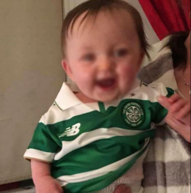 Mải chơi game, bố mẹ để con gái 19 tháng tuổi chết trong cũi - 1