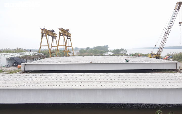 Cận cảnh đại công trường cầu vượt sông hơn 800 tỷ đồng ở Hải Phòng - 10
