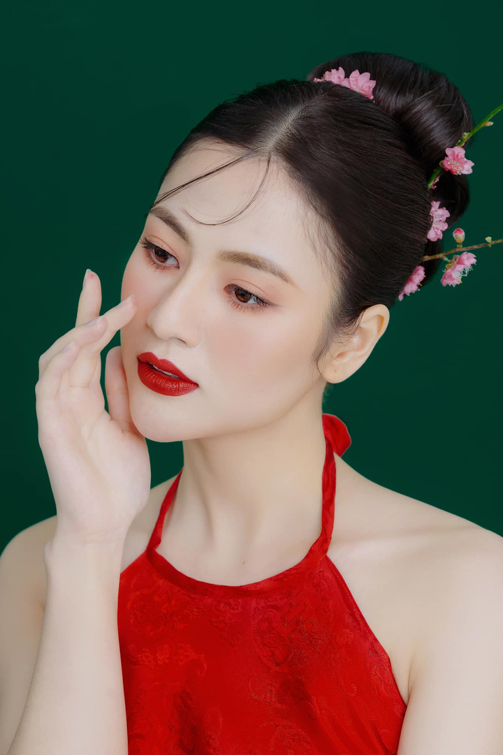 Nhan sắc mong manh của Việt Hoa 'Anh có phải đàn ông không?' - 13