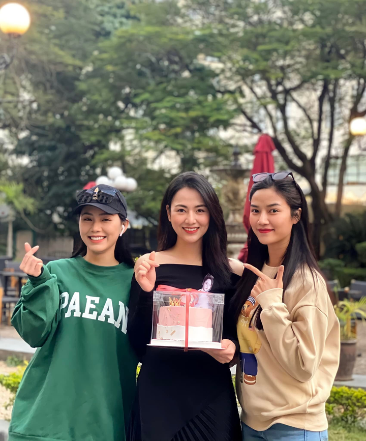 Nhan sắc mong manh của Việt Hoa 'Anh có phải đàn ông không?' - 9