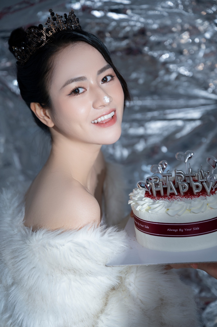 Nhan sắc mong manh của Việt Hoa 'Anh có phải đàn ông không?' - 8