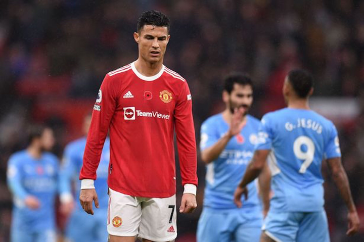Thất bại ở mọi giải đấu, Man Utd khó giữ chân được Ronaldo - 2