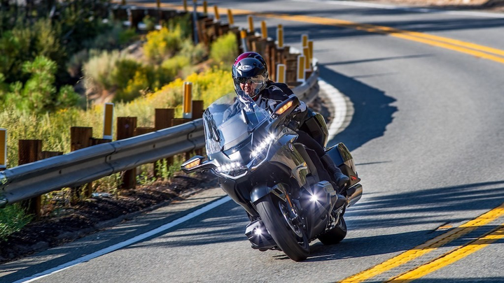 Không chỉ đắt, đây còn là các xe mô tô nặng nhất trên thị trường Việt Nam - 6