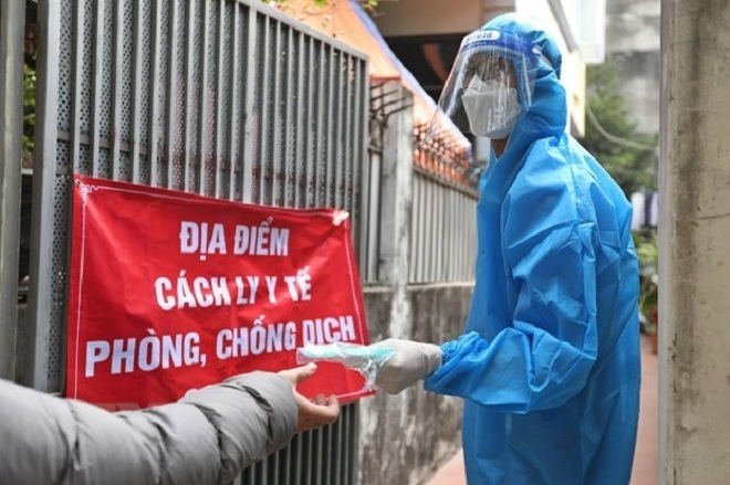 F0 ở Hà Nội thản nhiên ra ngoài, đi chợ: Nguy cơ dịch bùng phát mạnh - 2