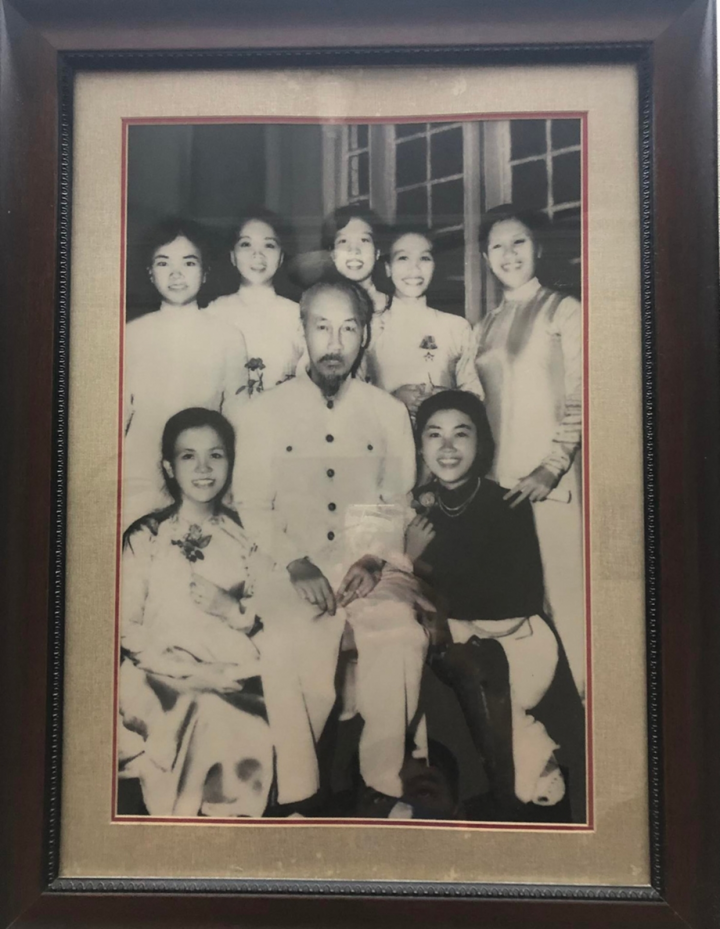NSND Tuyết Mai - Giọng vàng còn mãi - 1