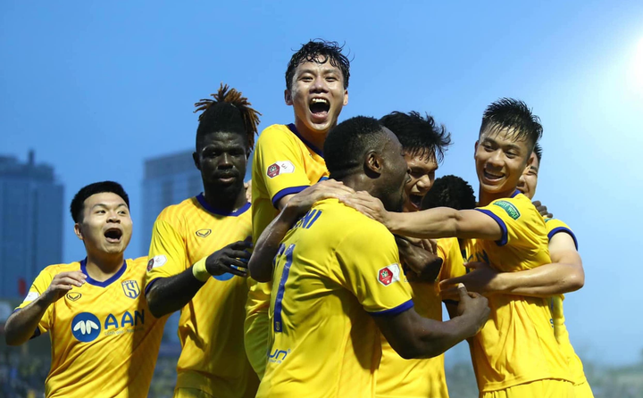 Nhận định bóng đá SLNA vs Hải Phòng vòng 9 V-League 2022 - 2