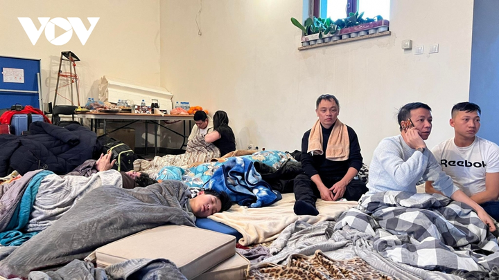 Người Việt tại Ba Lan mở rộng vòng tay đón đồng bào di tản từ Ukraine - 7