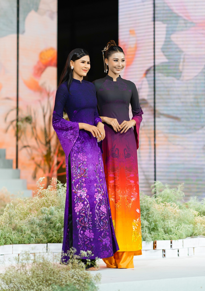 Gốm sứ Việt sống động trên tà áo dài - 6