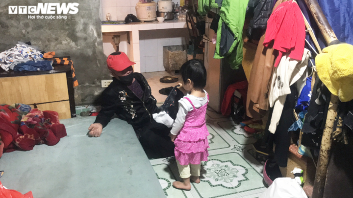 Xác định người phụ nữ bỏ bé gái hơn 2 tuổi dưới cống ngập nước ở Hải Phòng - 2