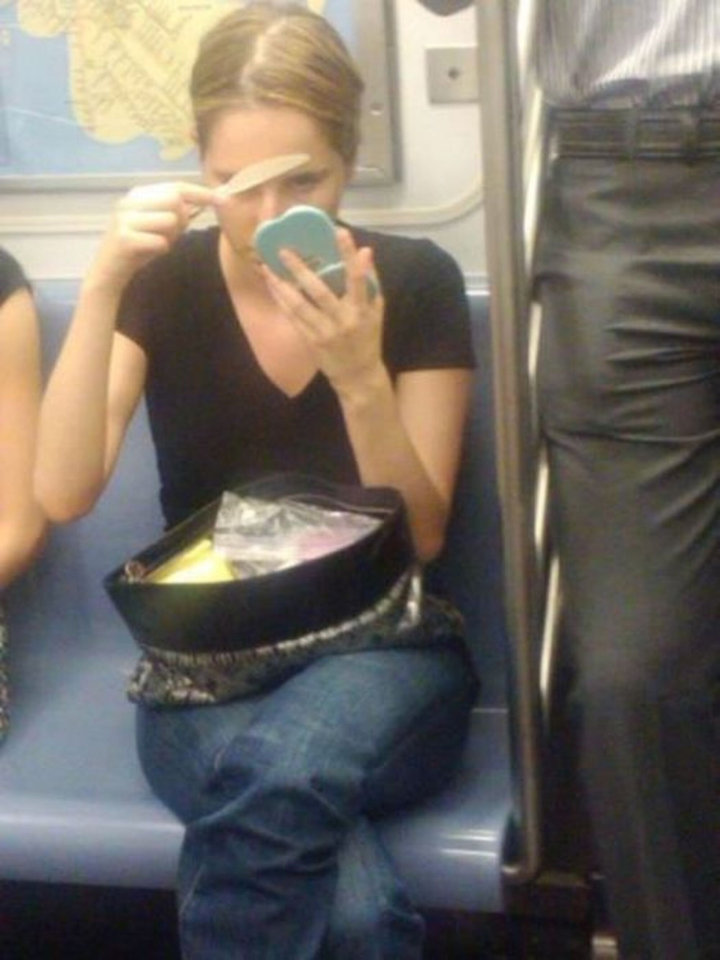 Lác mắt xem chị em khoe 'biệt tài' 3 phần kỳ lạ 7 phần hài hước không ai đọ lại - 2