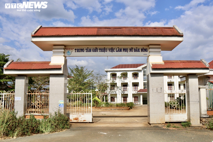 Cận cảnh nhiều trung tâm dạy nghề tiền tỉ 'đắp chiếu' ở Đắk Nông - 6