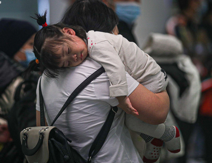 Nỗi ám ảnh bom rơi, đạn lạc của người Việt trở về từ Ukraine - 5