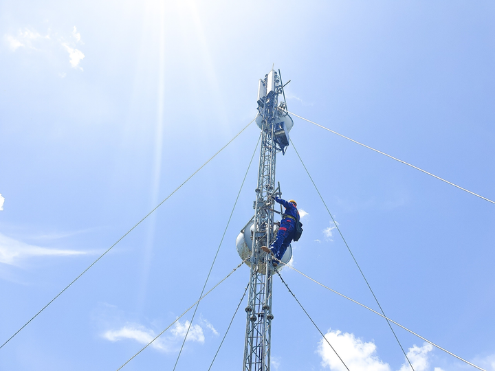 MobiFone được bình chọn là nhà mạng có chất lượng CSKH tốt nhất năm 2022 - 2